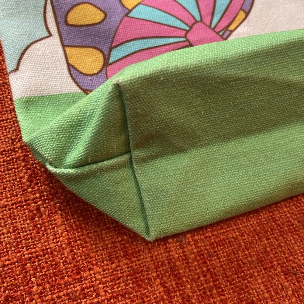 Skinny Dip London Cotton Canvas Groovy 60’s Psychedelic Mushroom Flower Tote Bag - Picture 11 of 13